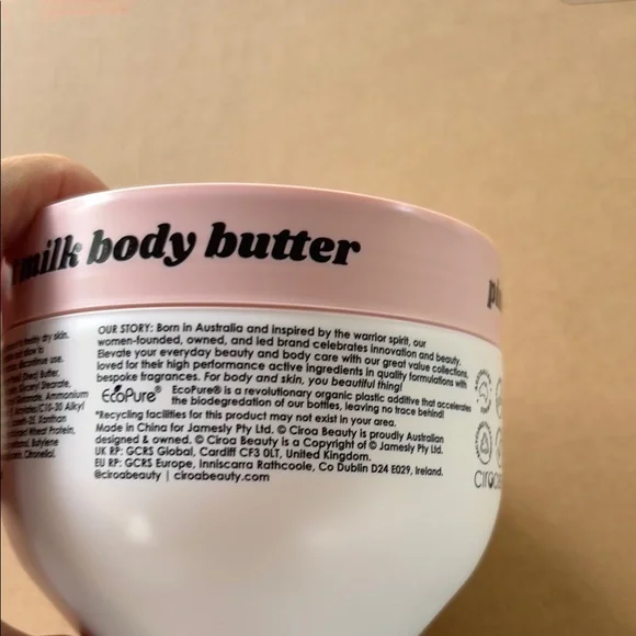 Ciroa Pink Moisturizing Body Oil - Picture 5 of 11